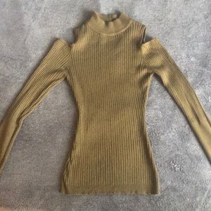 Open-Shoulder Fitted Sweater (Size L)